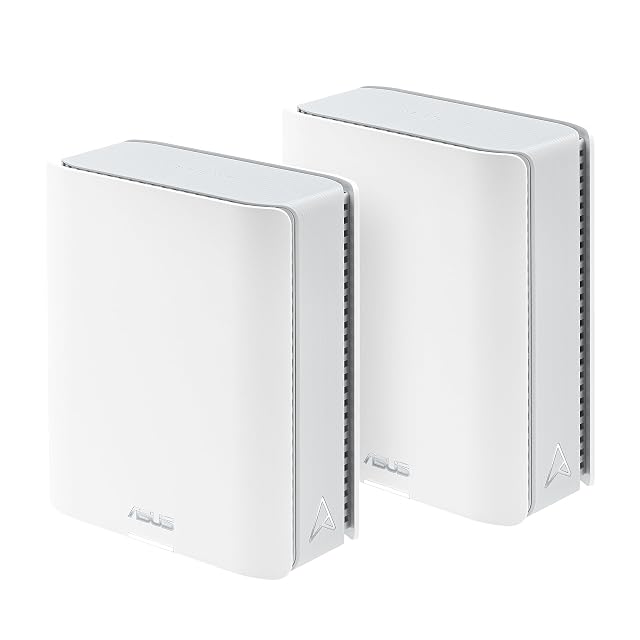 Zwei hohe weiße Wi-Fi-7-Mesh-Geräte ASUS ZenWiFi BT8