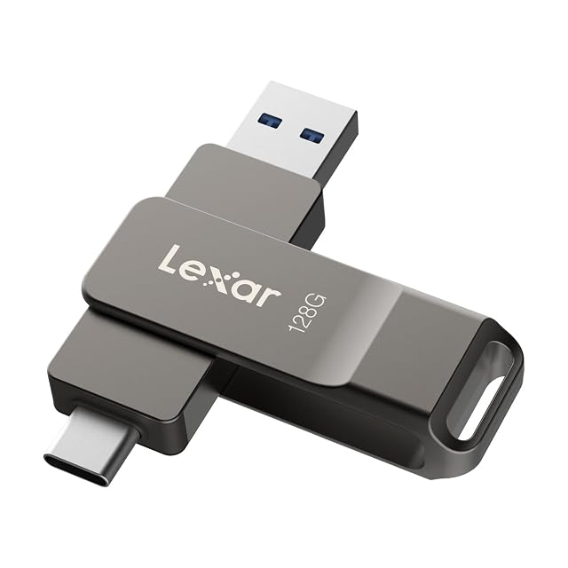 Lexar D40E USB-Stick mit 128 GB und zwei Steckern in Titangrau mit einer drehbaren Kappe über einem Type-C-Stecker