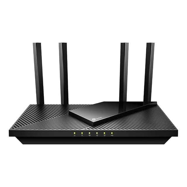 TP-Link Archer AX55, schwarzer flacher Router mit vier aufgestellten äußeren Antennen